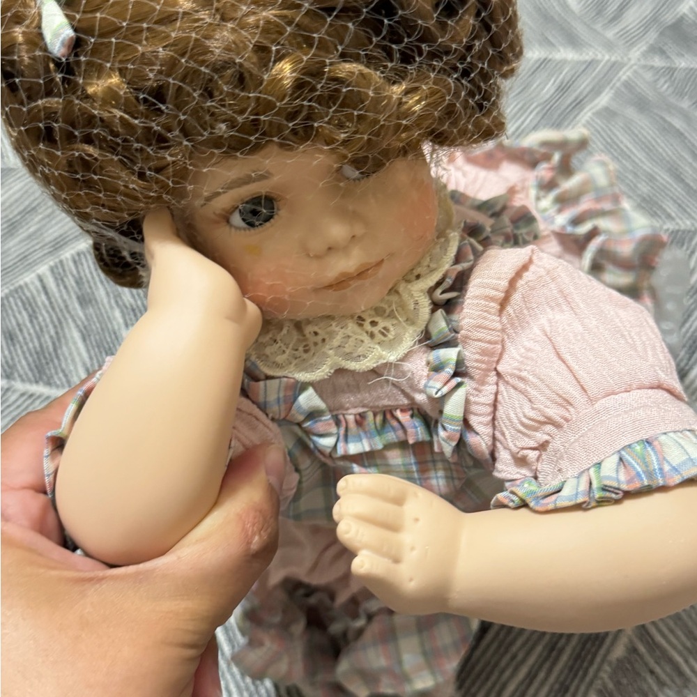 Porcelaine Girl Doll